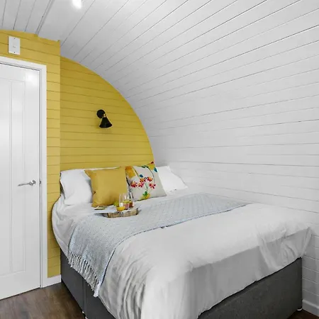 Villa Morgan Sweet, Apple Tree Glamping, Nr Wells Esterno foto