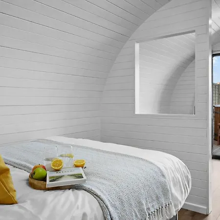 Villa Morgan Sweet, Apple Tree Glamping, Nr Wells Esterno foto