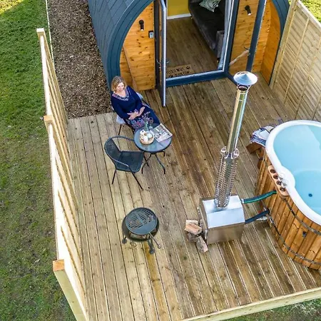 Villa Morgan Sweet, Apple Tree Glamping, Nr Wells Esterno foto